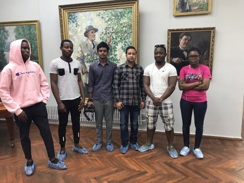 International students in the museums of Michurinsk city