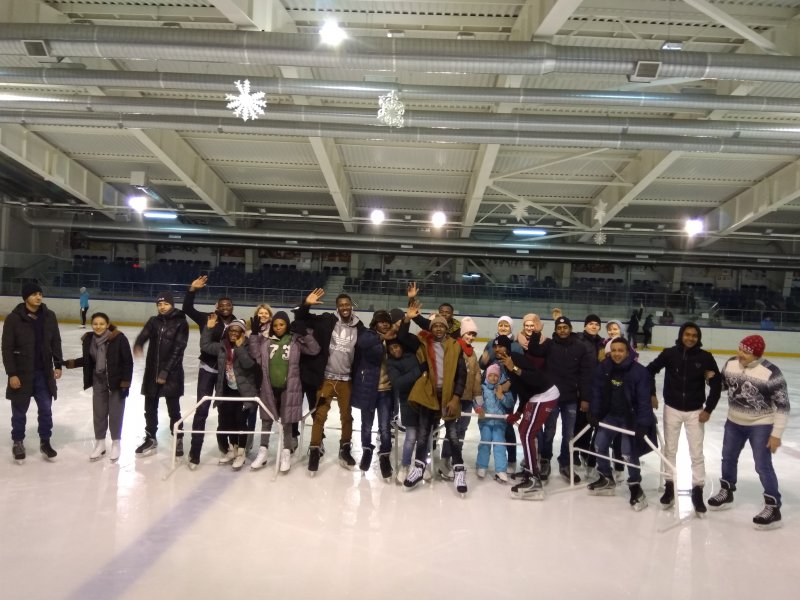 International students are acquiring ice skating